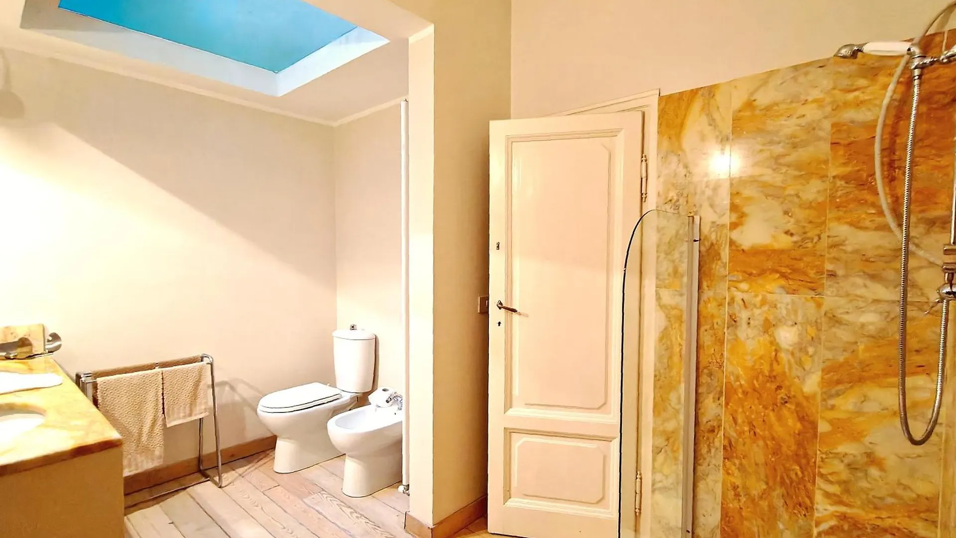 Mazzini Verde Charming Getaway With Courtyard Флоренция Италия