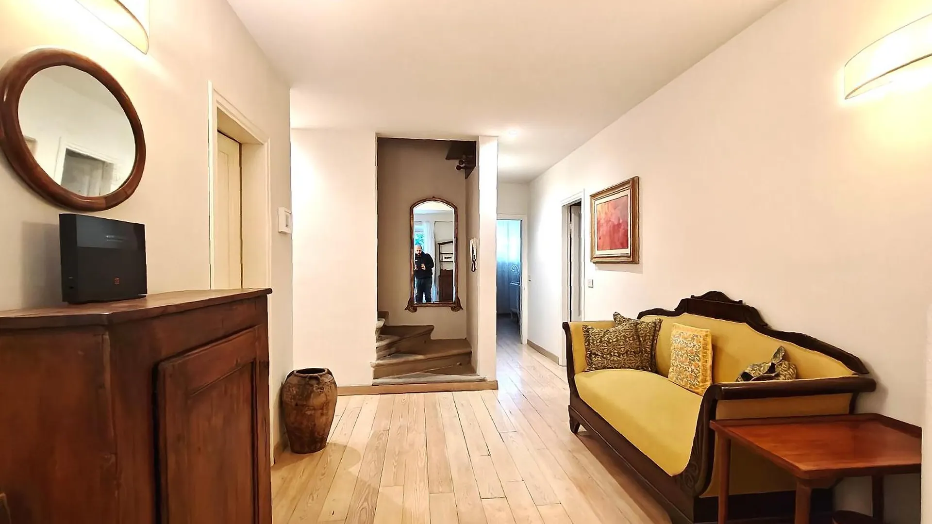 Апартаменты Mazzini Verde Charming Getaway With Courtyard Флоренция