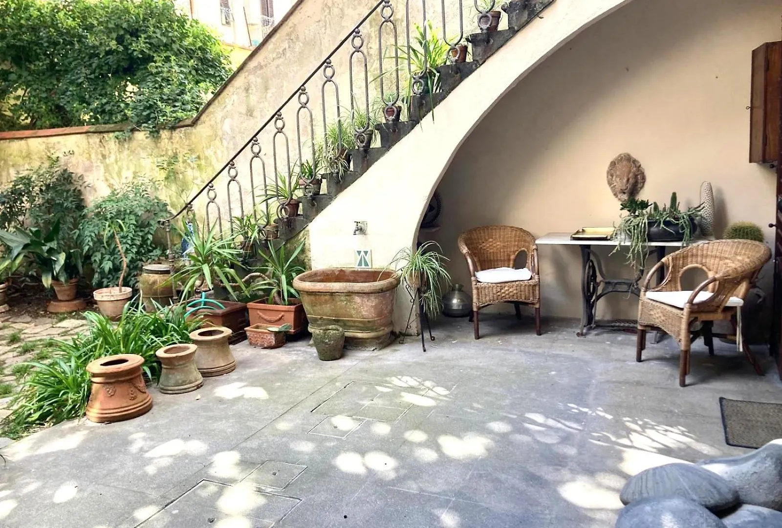 Mazzini Verde Charming Getaway With Courtyard フィレンツェ 0*,  イタリア
